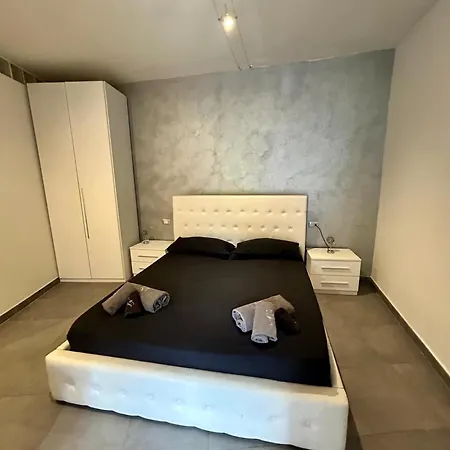 Ninfa Del Bedrooms By Dinamica Real Estate *